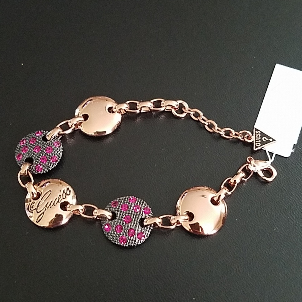 NWT Women's Guess  Rhinestone bracelet